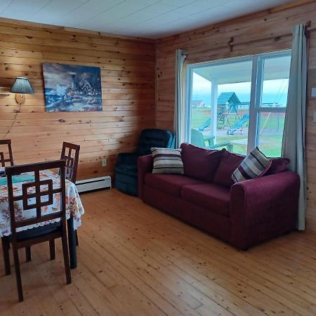 Blue Spruces Cottages Hampton Екстер'єр фото