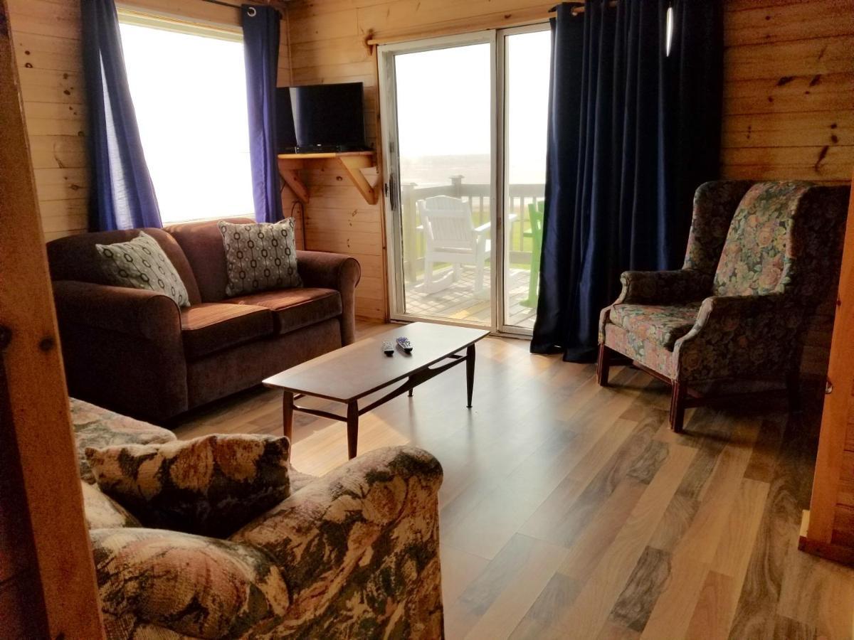 Blue Spruces Cottages Hampton Екстер'єр фото