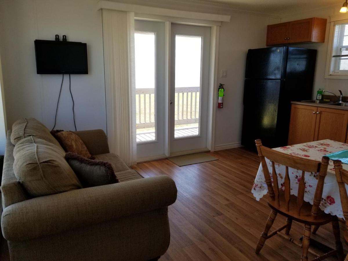Blue Spruces Cottages Hampton Екстер'єр фото