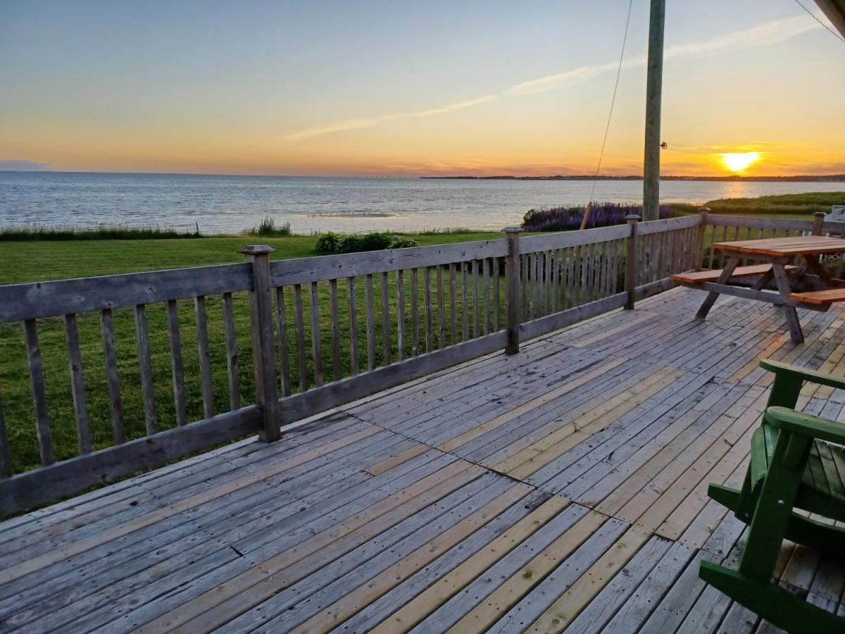 Blue Spruces Cottages Hampton Екстер'єр фото