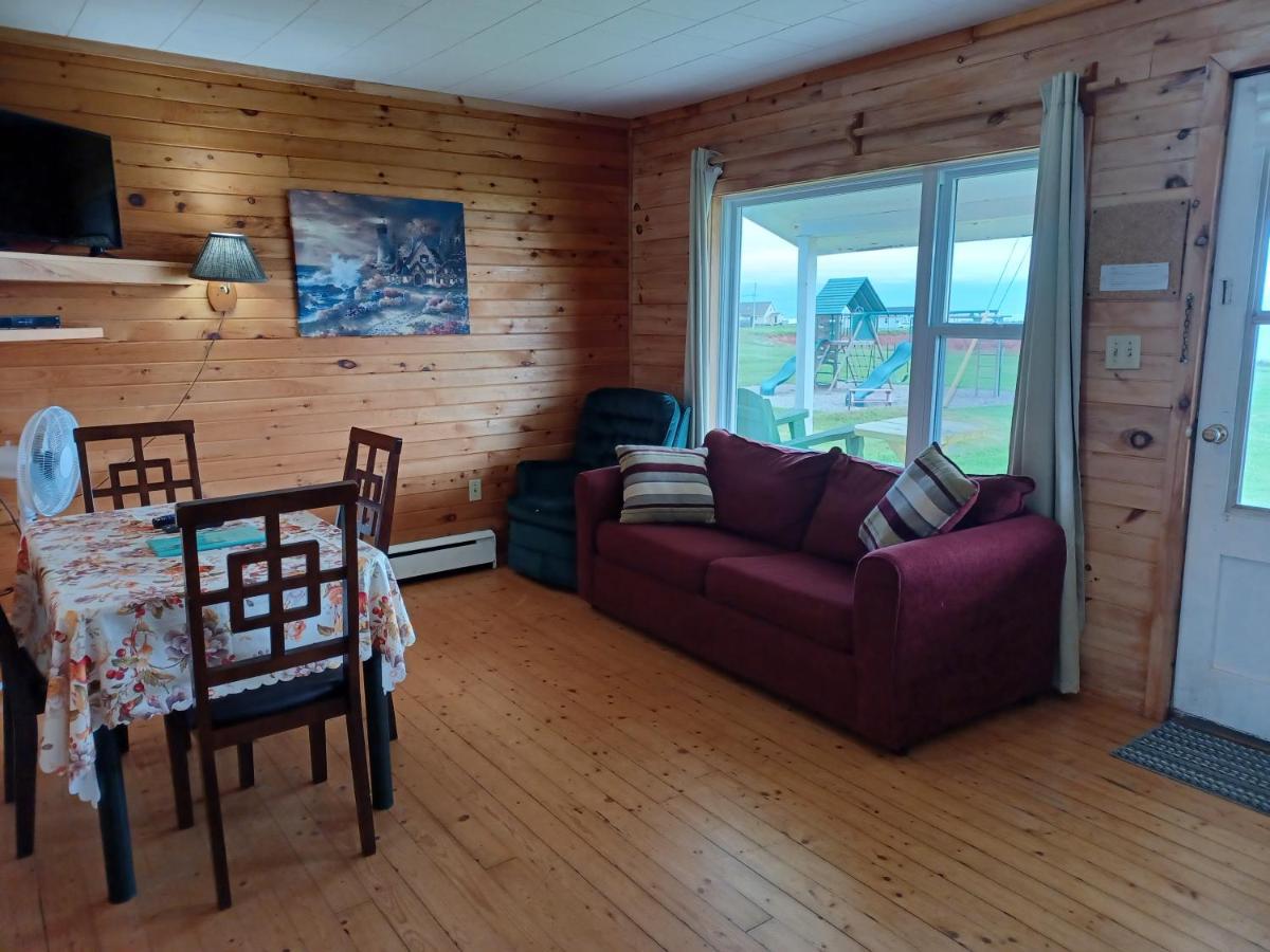 Blue Spruces Cottages Hampton Екстер'єр фото