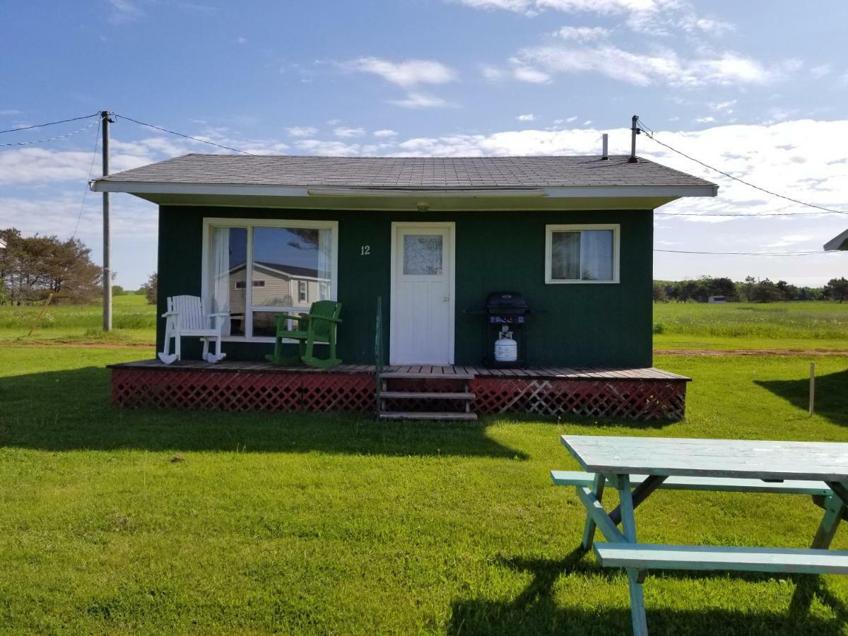 Blue Spruces Cottages Hampton Екстер'єр фото